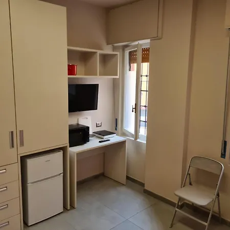 Πανσιόν Arcobaleno By Dimora Chic